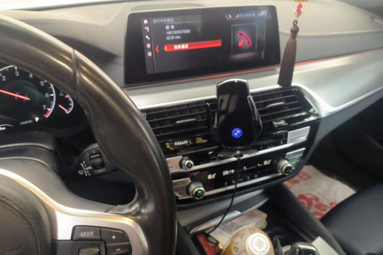 Used BMW 5 Series 2019 525i M Sport Package Audio And AC Panel