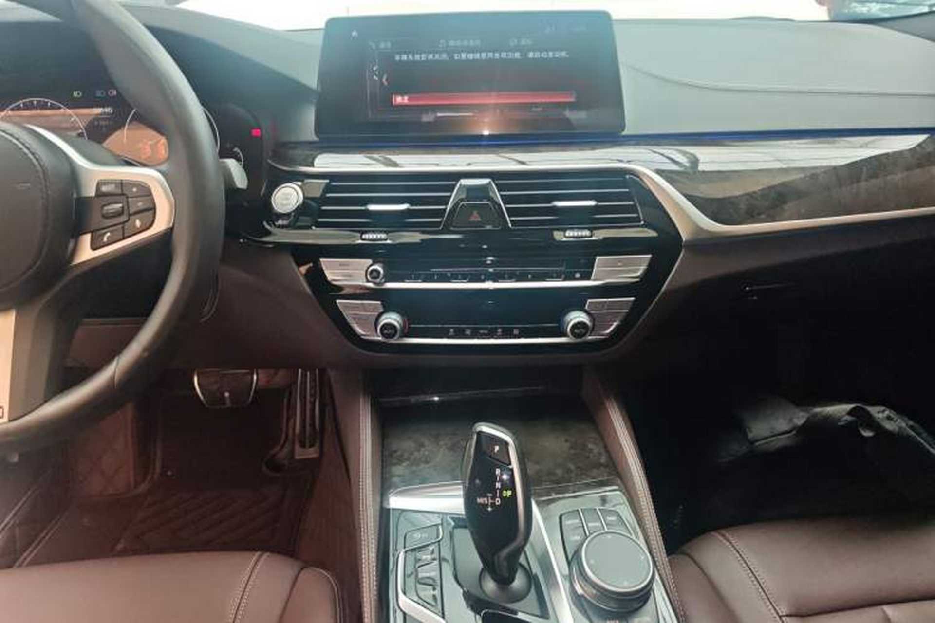 Used BMW 5 Series 2019 525Li M Sport Package Audio And AC Panel