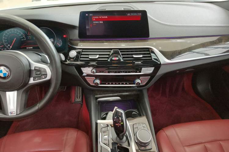 Used BMW 5 Series 2019 530Li Leading Model M Sport Package Audio And AC Panel
