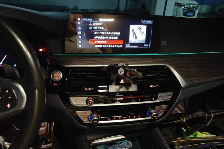 Used BMW 5 Series 2019 530i M Sport Package Audio And AC Panel