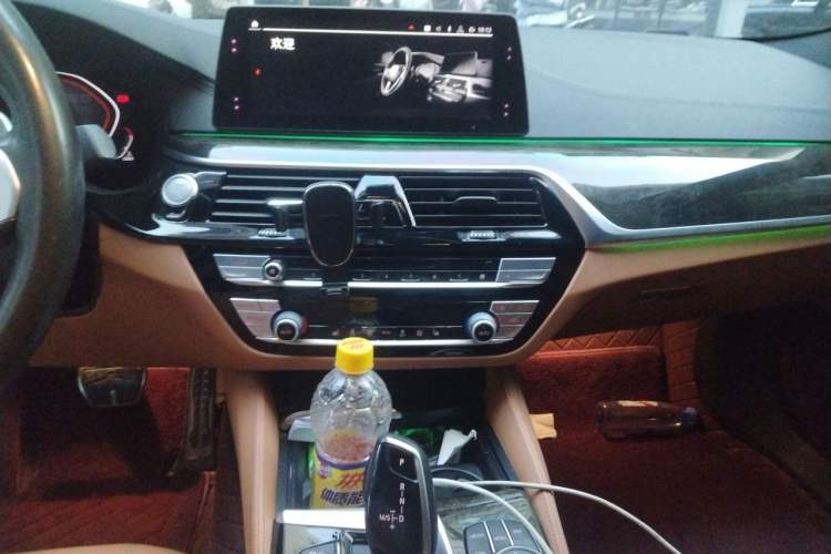 Used BMW 5 Series 2019 530Li Leading Model M Sport Package Audio And AC Panel