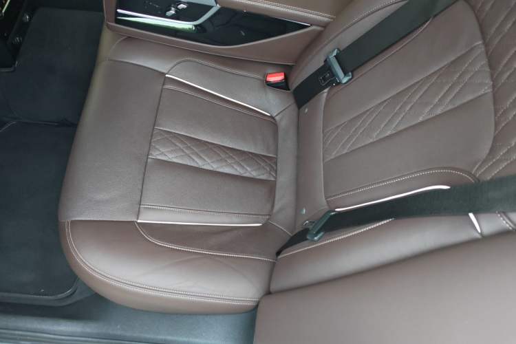 Used BMW 5 Series 2019 530Li xDrive M Sport Package Audio And AC Panel
