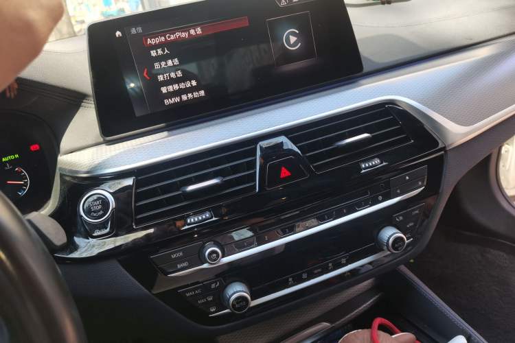 Used BMW 5 Series 2019 525i M Sport Package Audio And AC Panel
