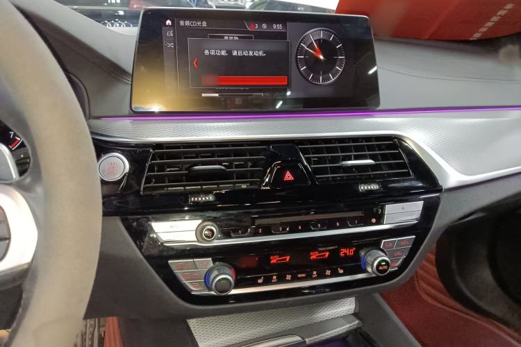 Used BMW 5 Series 2019 530Li Leading Model M Sport Package Audio And AC Panel