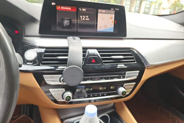 Used BMW 5 Series 2019 525i M Sport Package Audio And AC Panel
