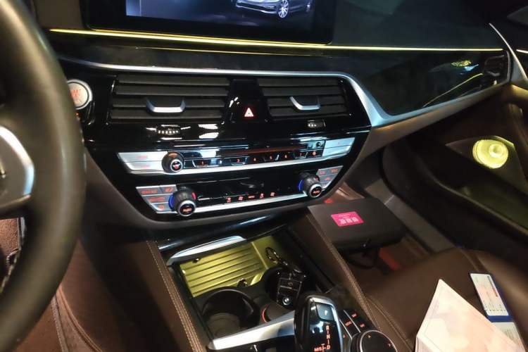 Used BMW 5 Series 2019 Restyled 525Li M Sport Package Audio And AC Panel
