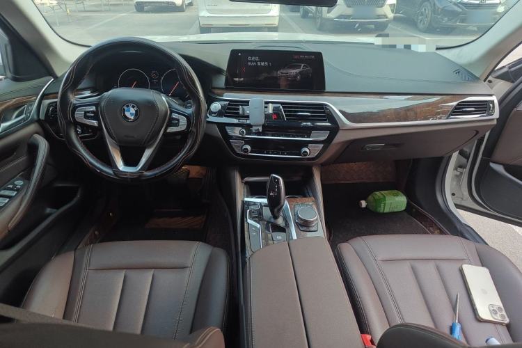 Used BMW 5 Series 2019 525Li Luxury Package Center Console