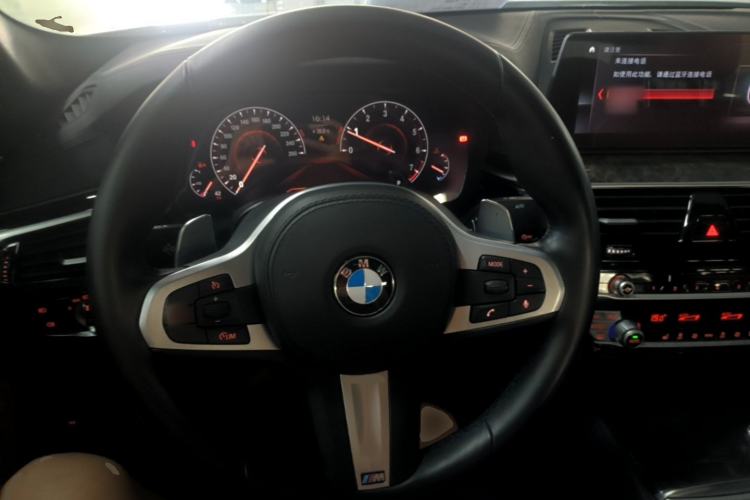 Used BMW 5 Series 2019 530Li Leading Model M Sport Package Center Console