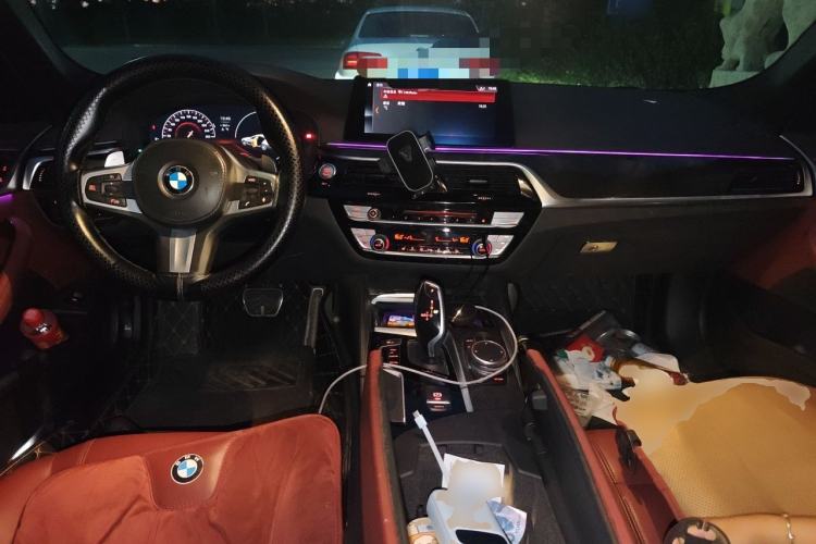 Used BMW 5 Series 2019 530Li Leading Model M Sport Package Center Console
