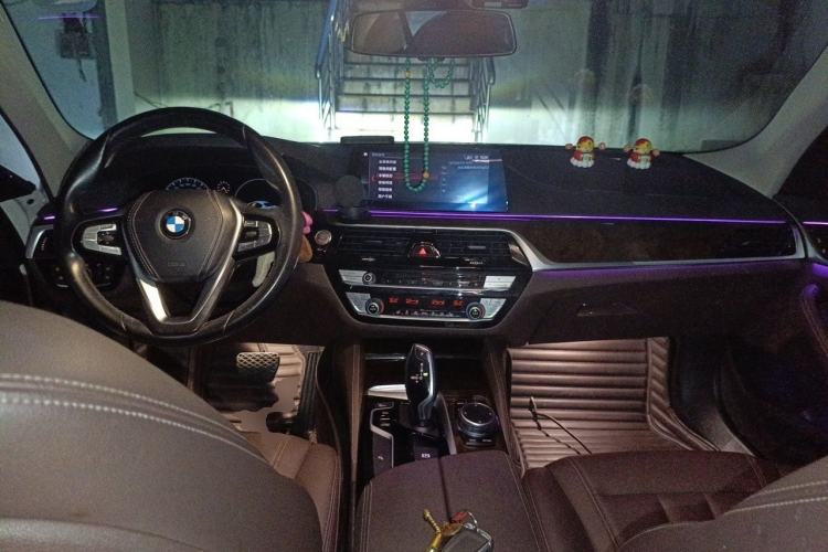 Used BMW 5 Series 2019 525Li Luxury Package Center Console