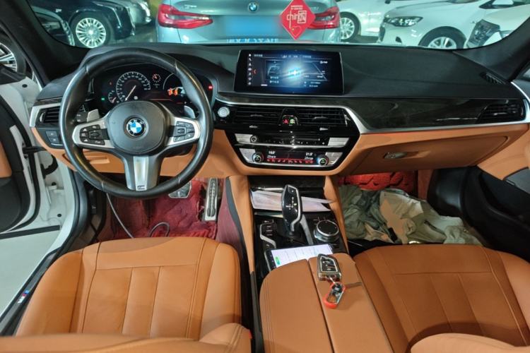 Used BMW 5 Series 2019 530Li Luxury Edition M Sport Package Center Console