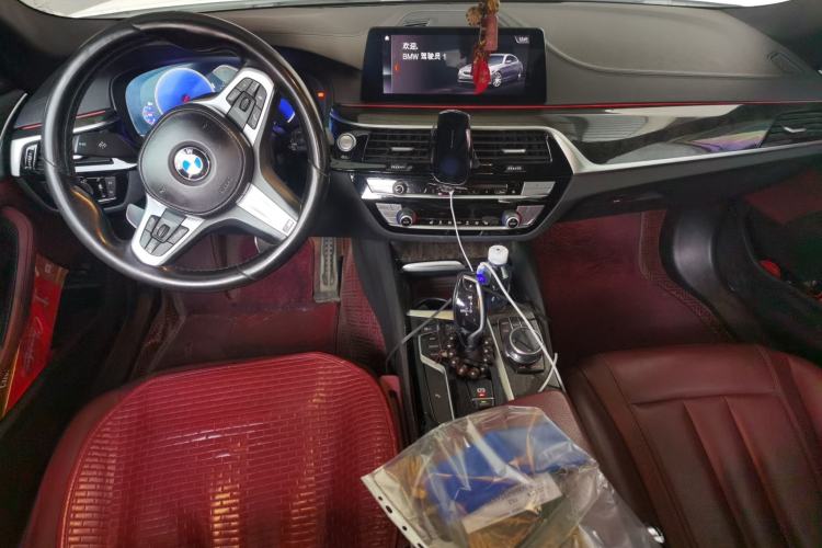 Used BMW 5 Series 2019 530Li Leading Model M Sport Package Center Console