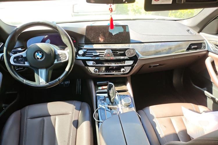 Used BMW 5 Series 2019 525Li M Sport Package Center Console