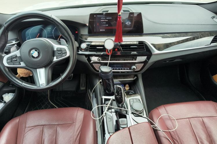 Used BMW 5 Series 2019 530Li Luxury Edition M Sport Package Center Console