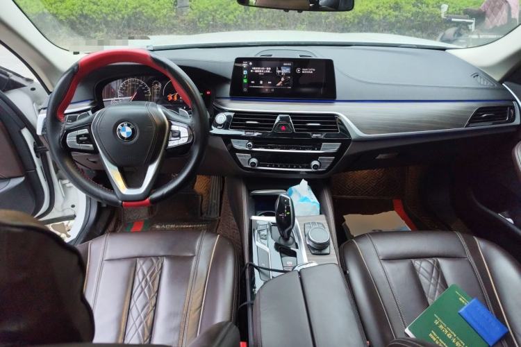Used BMW 5 Series 2019 530Li Leading Model Luxury Package Center Console