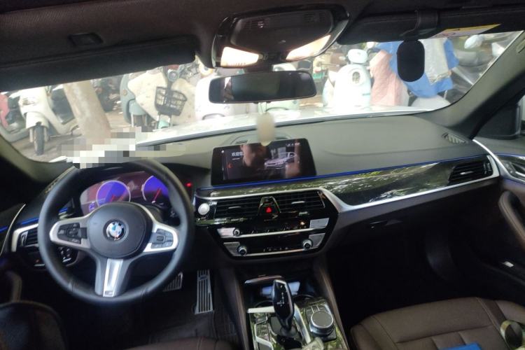 Used BMW 5 Series 2019 Restyled 525Li M Sport Package Center Console