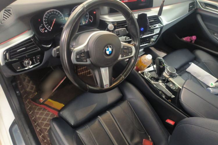 Used BMW 5 Series 2019 525i M Sport Package Center Console