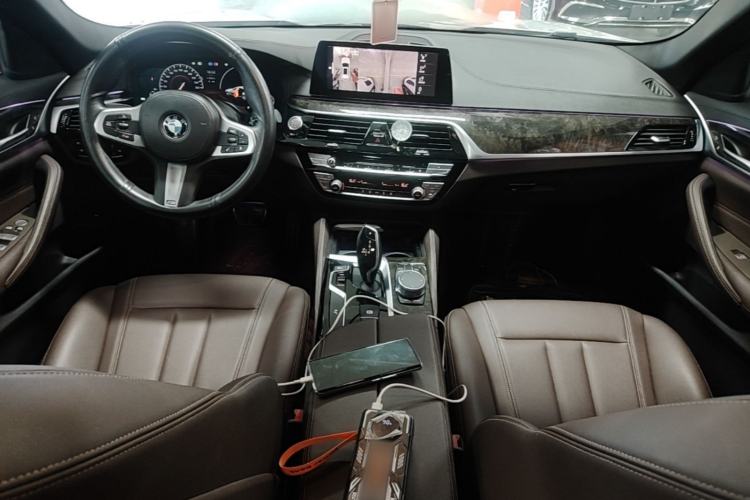Used BMW 5 Series 2019 525Li M Sport Package Center Console
