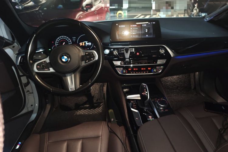 Used BMW 5 Series 2019 525Li M Sport Package Center Console