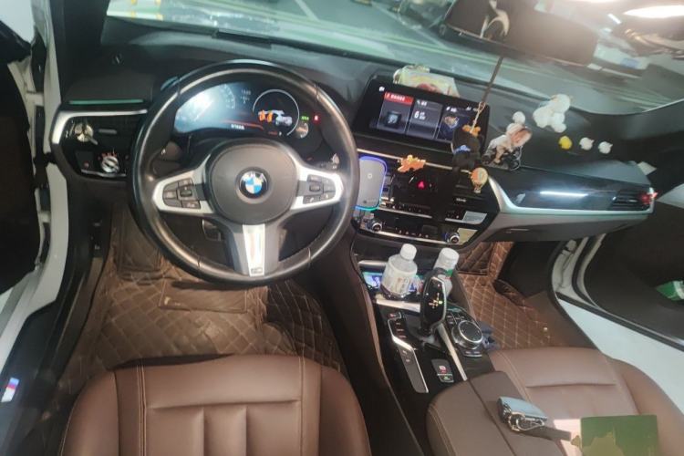 Used BMW 5 Series 2019 Restyled 525Li M Sport Package Center Console