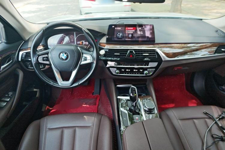 Used BMW 5 Series 2019 525Li Luxury Package Center Console