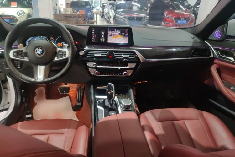 Used BMW 5 Series 2019 530Li Leading Model M Sport Package Center Console