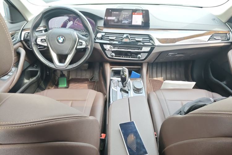 Used BMW 5 Series 2019 525Li Luxury Package Center Console