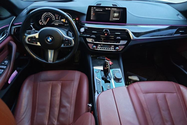Used BMW 5 Series 2019 Restyled 530Li Luxury Edition M Sport Package Center Console