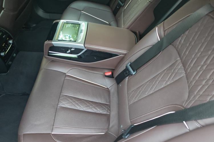 Used BMW 5 Series 2019 530Li xDrive M Sport Package Center Console