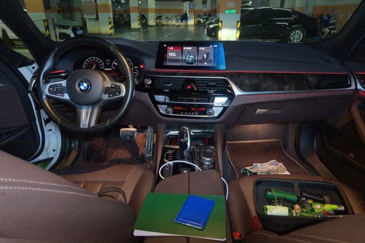 Used BMW 5 Series 2019 525Li M Sport Package Center Console