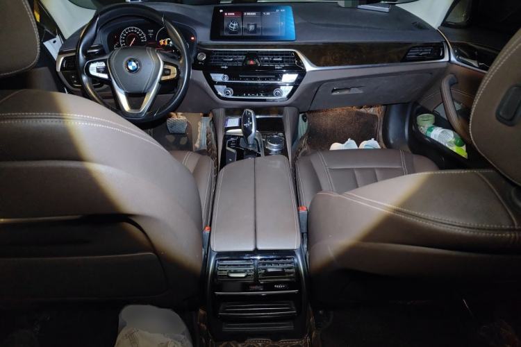 Used BMW 5 Series 2019 525Li Luxury Package Center Console