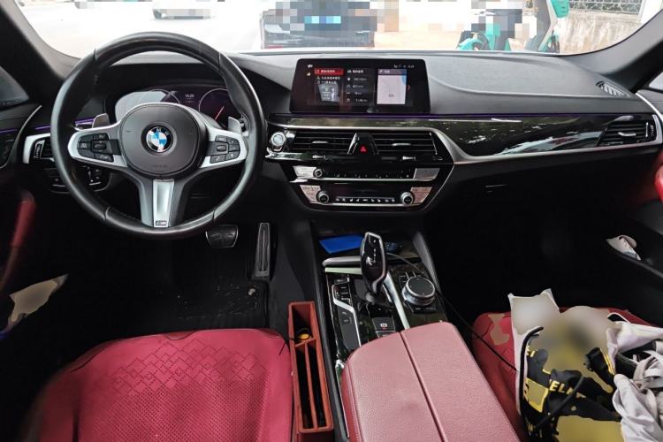 Used BMW 5 Series 2019 Restyled 530Li Luxury Edition M Sport Package Center Console