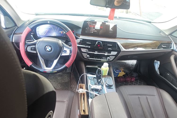 Used BMW 5 Series 2019 525Li Luxury Package Center Console