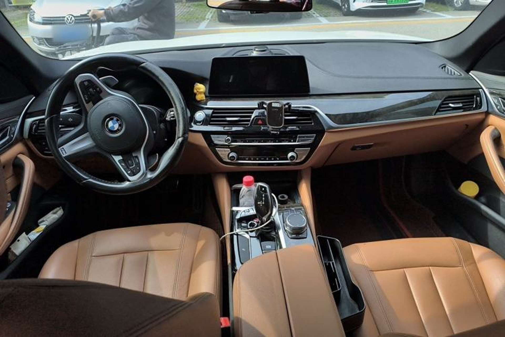 Used BMW 5 Series 2019 530Li Leading Model M Sport Package Center Console