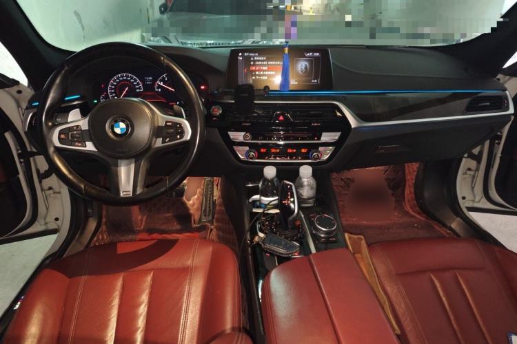 Used BMW 5 Series 2019 Facelifted 530Li Leading Edition M Sport Package Center Console