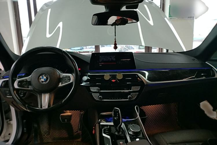 Used BMW 5 Series 2019 525Li M Sport Package Center Console