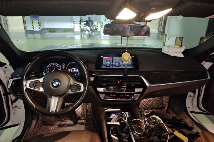 Used BMW 5 Series 2019 Restyled 525Li M Sport Package Center Console