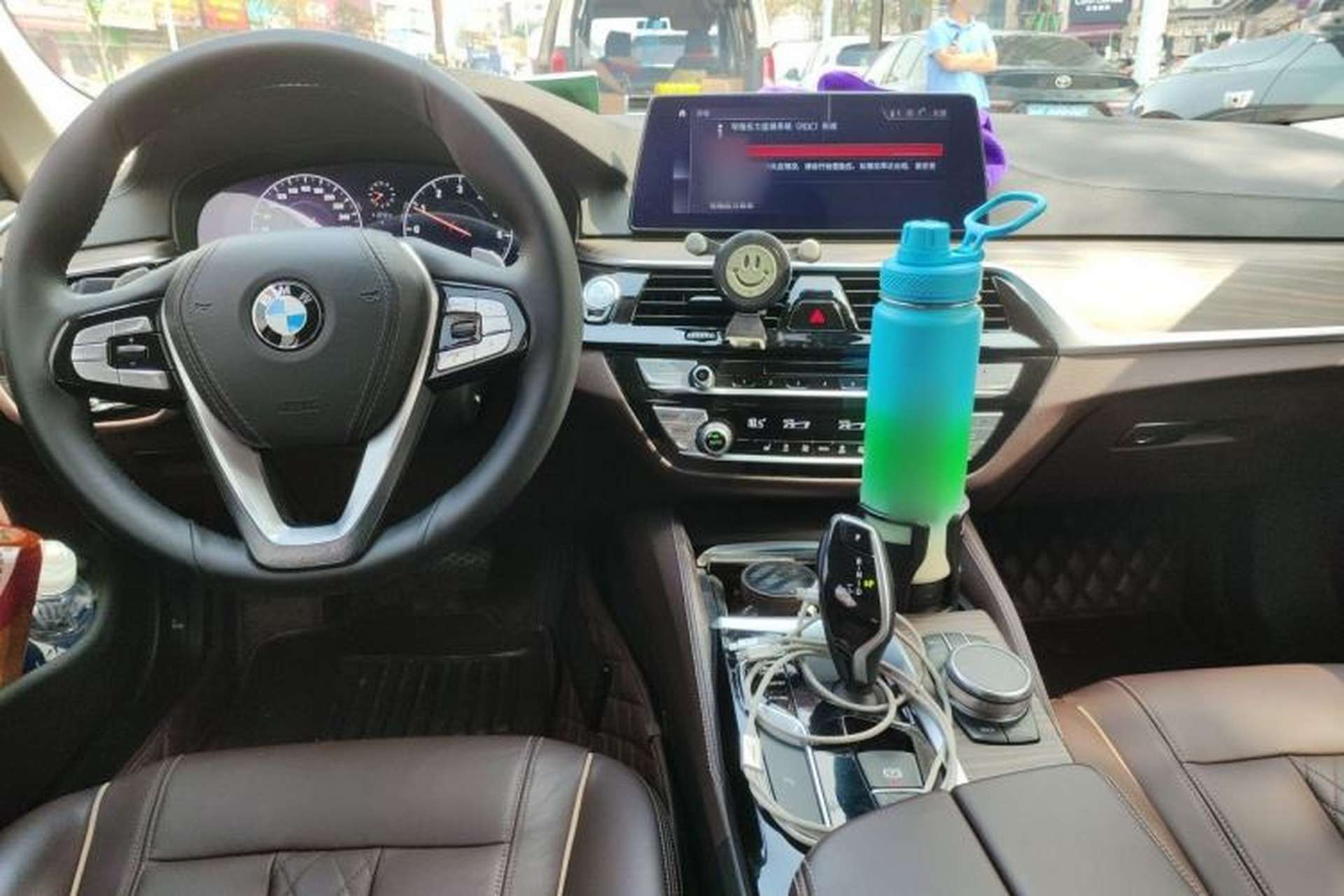 Used BMW 5 Series 2019 Facelifted 530Li Leading Edition Luxury Package Center Console