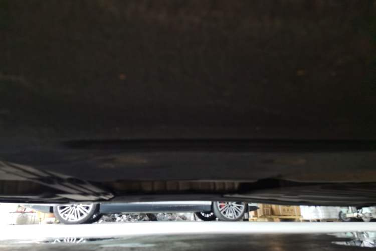 Used BMW 5 Series 2019 530Li Leading Model M Sport Package Chassis Front