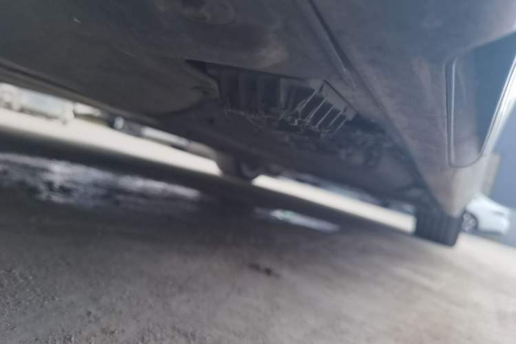 Used BMW 5 Series 2019 530Li Leading Model M Sport Package Chassis Front Left