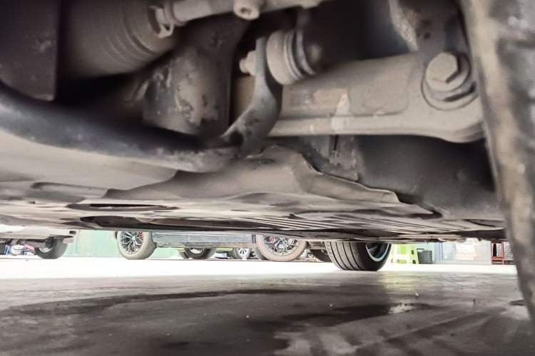 Used BMW 5 Series 2019 530Li Leading Model M Sport Package Chassis Front Left