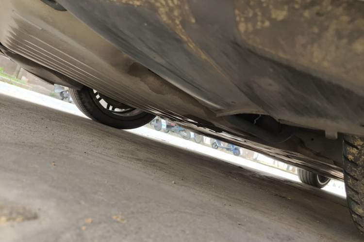 Used BMW 5 Series 2019 530Li Leading Model M Sport Package Chassis Front Left