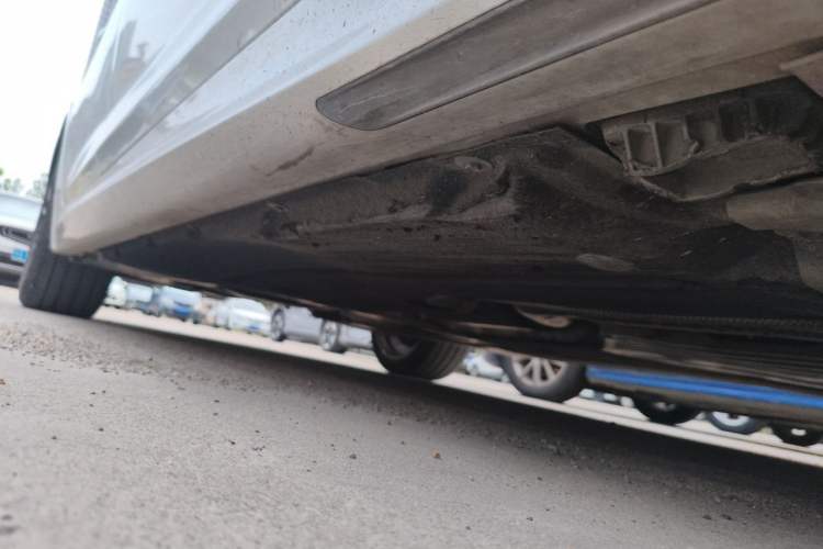 Used BMW 5 Series 2019 Facelifted 530Li Leading Edition M Sport Package Chassis Front Right