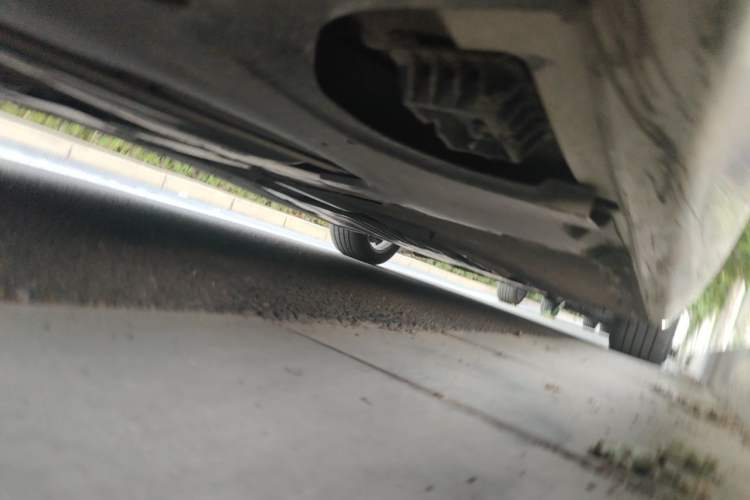 Used BMW 5 Series 2019 525Li M Sport Package Chassis Rear Right