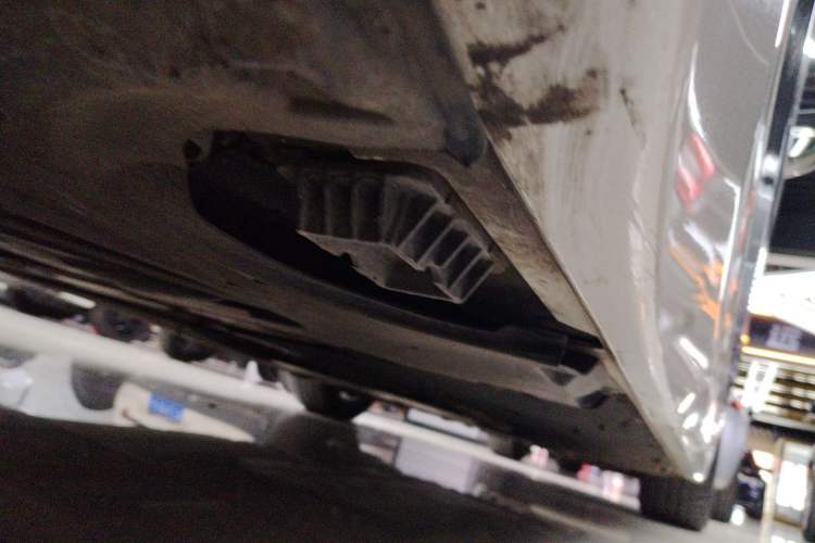 Used BMW 5 Series 2019 530Li xDrive Luxury Package Chassis Rear Right