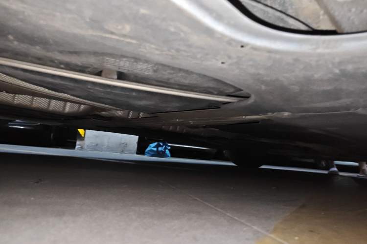 Used BMW 5 Series 2019 530Li Leading Model Luxury Package Chassis Rear Right