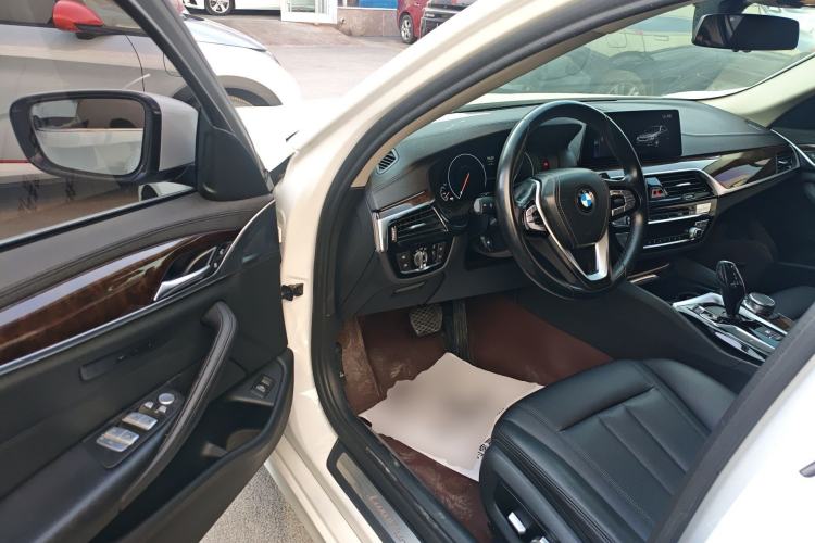 Used BMW 5 Series 2019 525Li Luxury Package Driver Seat