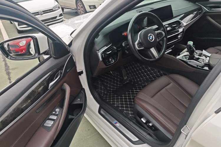 Used BMW 5 Series 2019 525Li M Sport Package Driver Seat