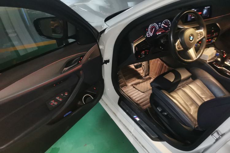 Used BMW 5 Series 2019 525i M Sport Package Driver Seat