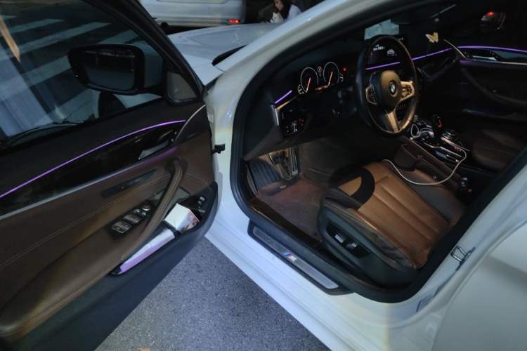 Used BMW 5 Series 2019 525Li M Sport Package Driver Seat